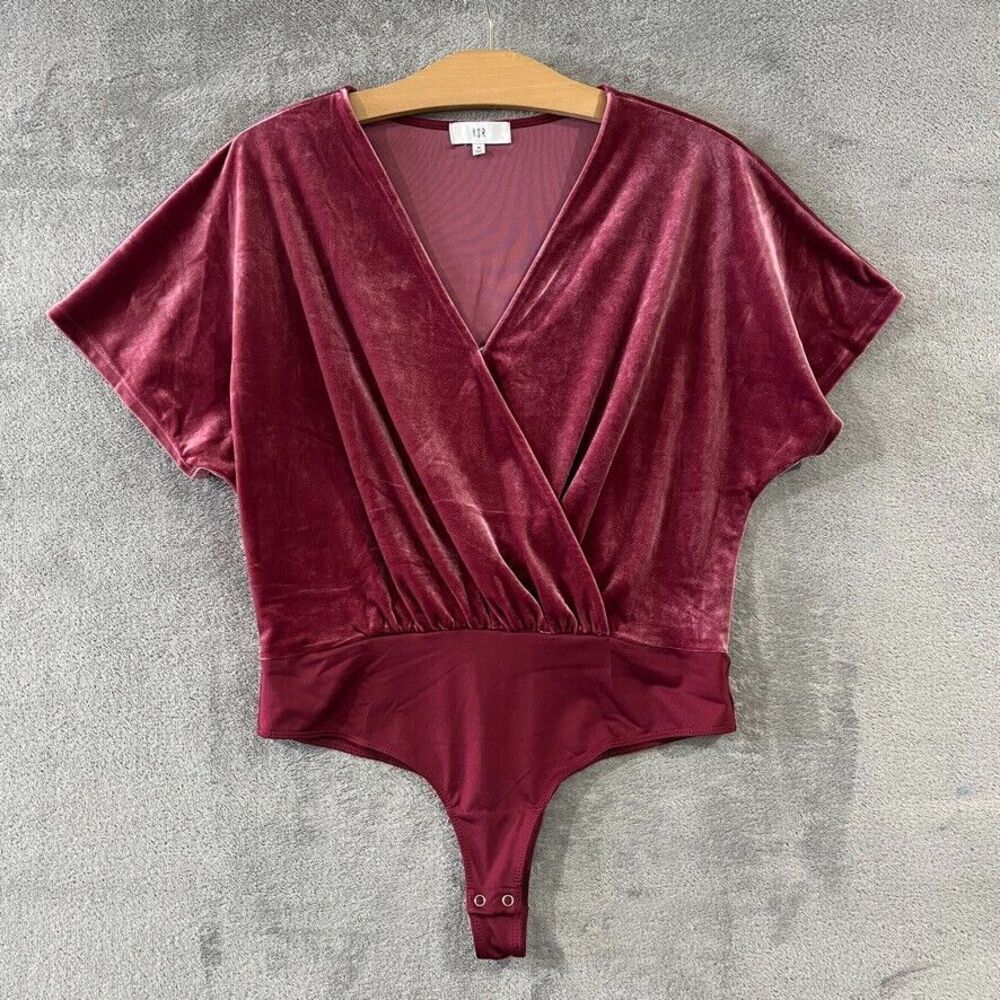 NSR Pink Velvet Rose Bodysuit Top Size Medium Faux Wrap Short Sleeve V Neck